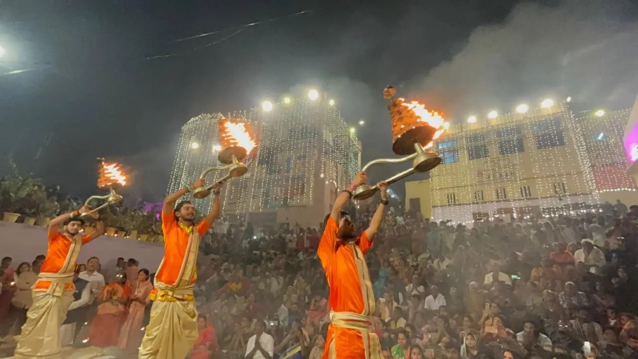 Authentic Ganga Aarti Banaras